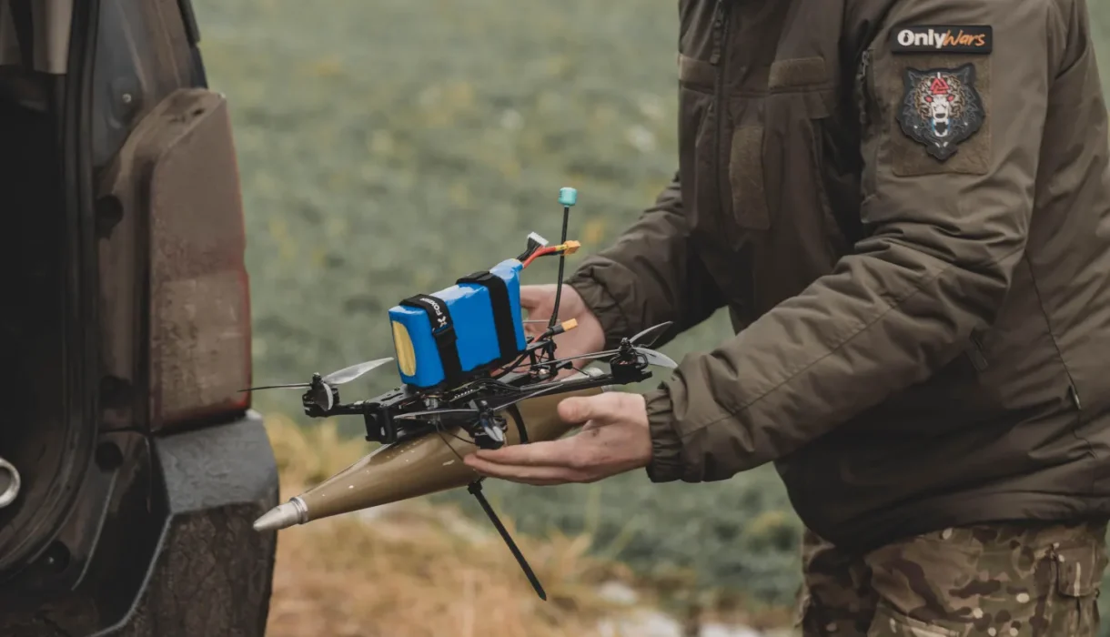 Передача FPV-комплекту підрозділу